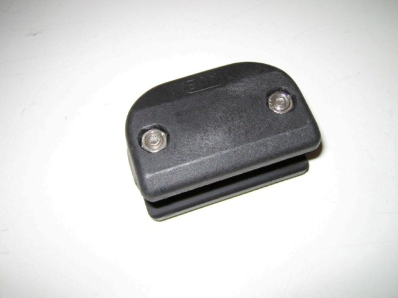 28210151, Single clamp for C-profil M8